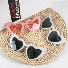Heart Shaped Sunglasses for Women Retro Cat Eye Sunglasses Wedding Engagement Decoration Shopping Traveling Party Accessories - NTKSTORE